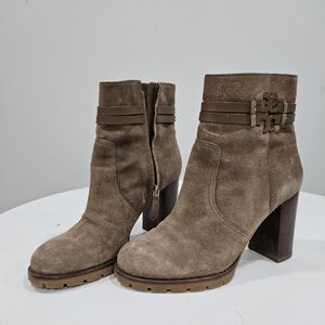 Tory Burch Leigh Suede Lug Sole With Logo Boots River Rock SZ 8.5 MSRP$495